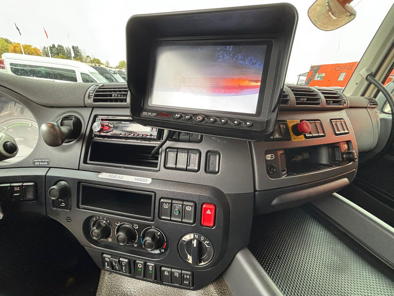 DAF CF 440 6x2 BOX L=5620 mm on lease DAF CF 440 6x2 BOX L=5620 mm: picture 20