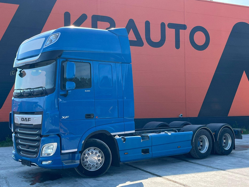 DAF XF 530 6x2 CHASSIS L=6120 mm - Cab chassis truck: picture 1 DAF XF 530 6x2 CHASSIS L=6120 mm - Cab chassis truck: picture 1