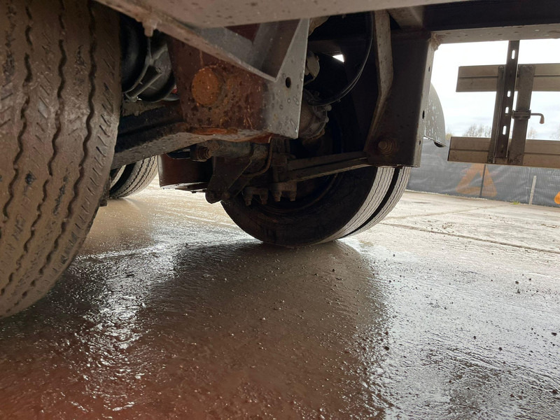 Refrigerator semi-trailer HFR SK20 THERMOKING CT15 / BOX L=13450 mm: picture 18 Refrigerator semi-trailer HFR SK20 THERMOKING CT15 / BOX L=13450 mm: picture 18