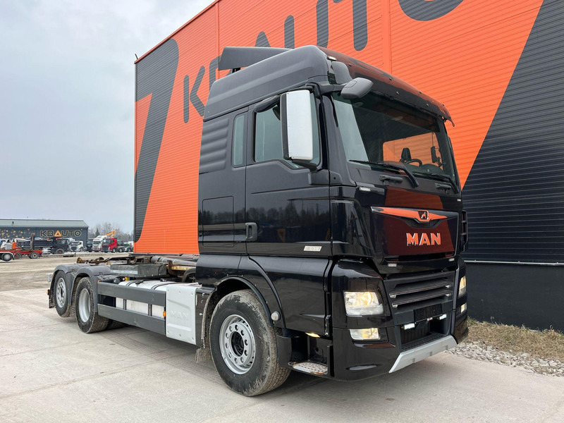 MAN TGX 26.580 6x2 PALFINGER T 20 ton / L=5400 mm / XLX CAB / INTARDER - Hook lift truck: picture 4 MAN TGX 26.580 6x2 PALFINGER T 20 ton / L=5400 mm / XLX CAB / INTARDER - Hook lift truck: picture 4
