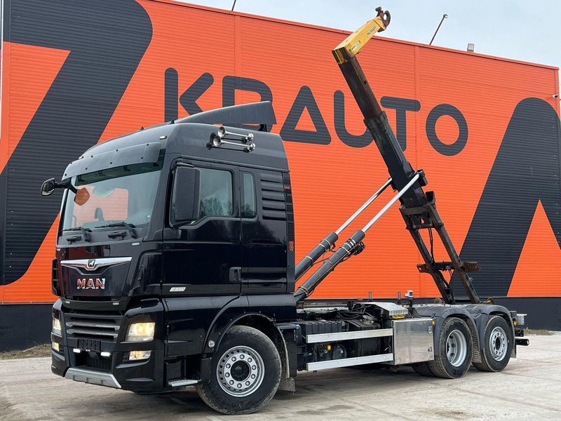 MAN TGX 26.580 6x2 PALFINGER T 20 ton / L=5400 mm / XLX CAB / INTARDER - Hook lift truck: picture 2 MAN TGX 26.580 6x2 PALFINGER T 20 ton / L=5400 mm / XLX CAB / INTARDER - Hook lift truck: picture 2