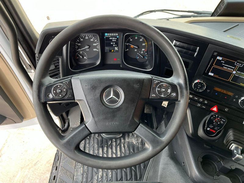 Refrigerator truck Mercedes-Benz Actros 1827 4x2 TK UT SPECTRUM / BOX L=8429 mm: picture 16