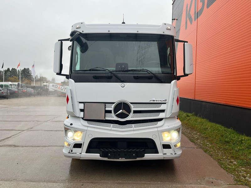 Mercedes-Benz Antos 2543 6x2*4 LIFTABLE BOX ROOF / BOX L=7773 mm - Box truck: picture 2 Mercedes-Benz Antos 2543 6x2*4 LIFTABLE BOX ROOF / BOX L=7773 mm - Box truck: picture 2