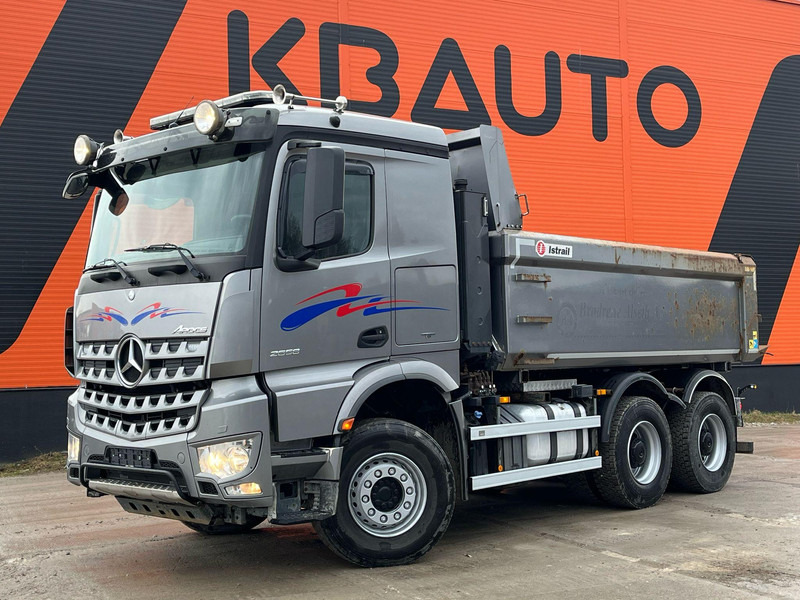 Mercedes-Benz Arocs 2658 6x4 COMBI / RETARDER / FULL STEEL / BOX L=4435 mm - Tipper: picture 1 Mercedes-Benz Arocs 2658 6x4 COMBI / RETARDER / FULL STEEL / BOX L=4435 mm - Tipper: picture 1
