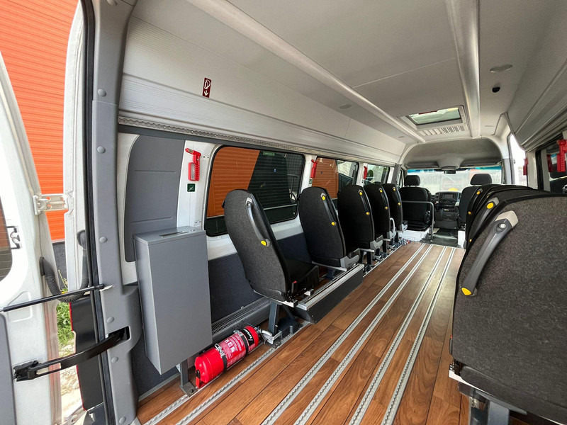 Minibus, Passenger van Mercedes-Benz Sprinter 516 CDI 17 SEATS / DRIVER AC: picture 16