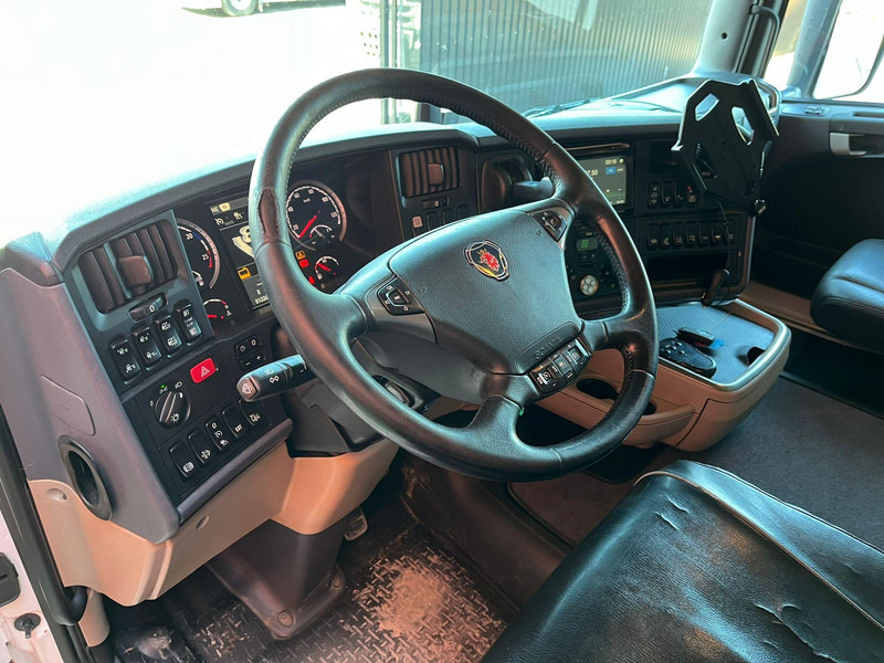 Box truck Scania R520 6x2 ADR AT / RETARDER / BOX L=6937 mm: picture 15