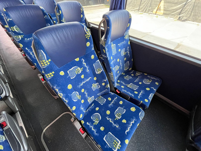 Suburban bus Setra S 416 UL 4x2 51 SEATS / AC / AUXILIARY HEATER / WHEELCHAIR LIFT: picture 18 Suburban bus Setra S 416 UL 4x2 51 SEATS / AC / AUXILIARY HEATER / WHEELCHAIR LIFT: picture 18