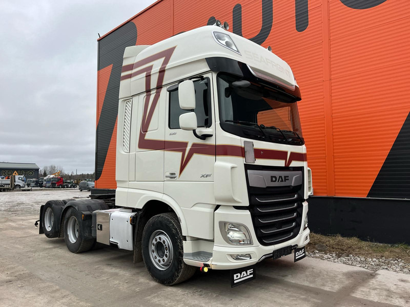 DAF XF 530 6x2 RETARDER / DOUBLE BOGIE - Tractor unit: picture 4 DAF XF 530 6x2 RETARDER / DOUBLE BOGIE - Tractor unit: picture 4
