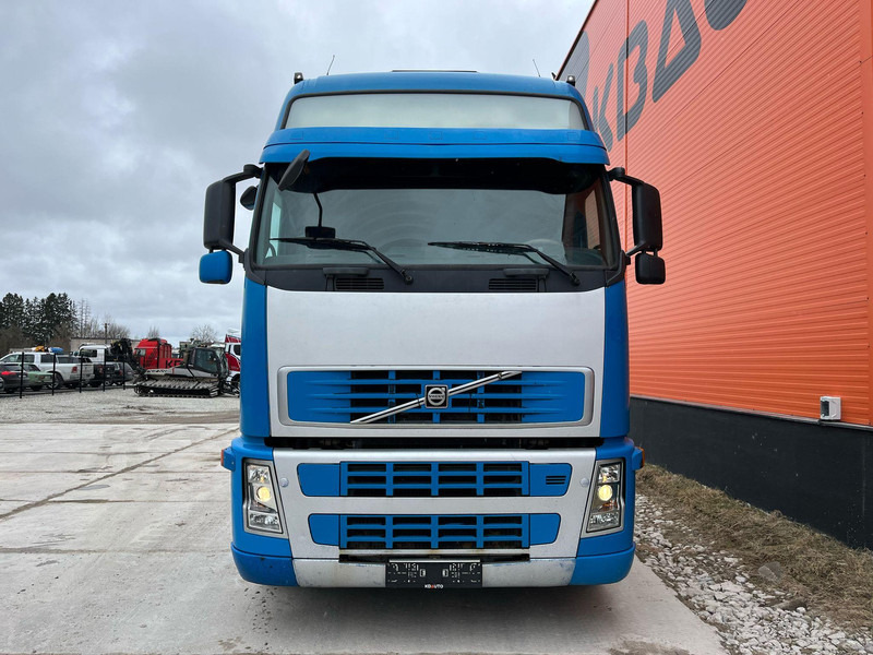 Volvo FH 400 4x2 GLOBE XL - Tractor unit: picture 3 Volvo FH 400 4x2 GLOBE XL - Tractor unit: picture 3