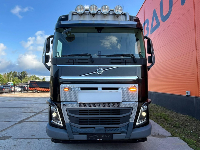 Volvo FH 750 6x4 / DOLLY / RETARDER - Tractor unit: picture 2 Volvo FH 750 6x4 / DOLLY / RETARDER - Tractor unit: picture 2