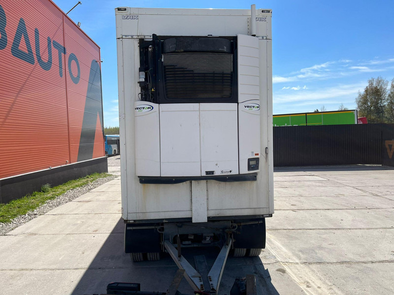 Vak V-4-40 VECTOR 1950 / BOX L=10804 mm - Refrigerator trailer: picture 2 Vak V-4-40 VECTOR 1950 / BOX L=10804 mm - Refrigerator trailer: picture 2