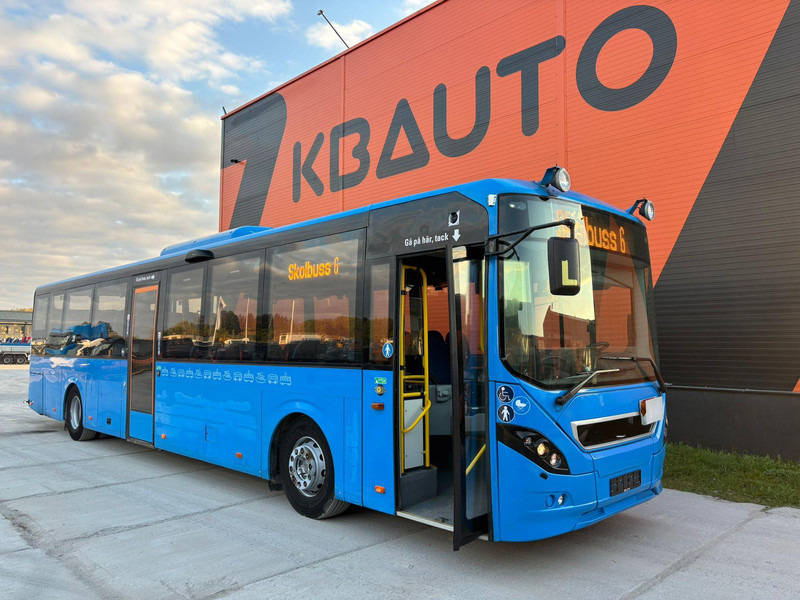 Volvo B7RLE 8900 48 SEATS + 28 STANDING / AC / AUXILIARY HEATER - City bus: picture 1 Volvo B7RLE 8900 48 SEATS + 28 STANDING / AC / AUXILIARY HEATER - City bus: picture 1