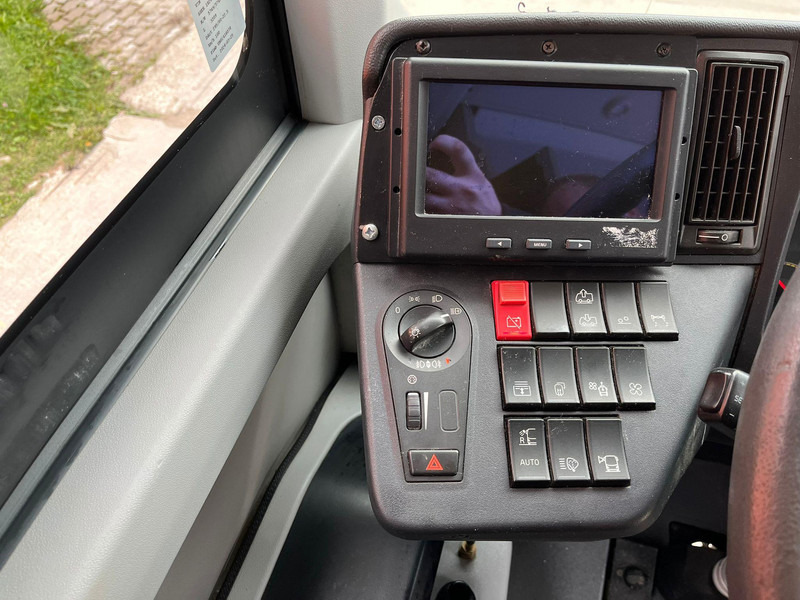 Suburban bus Volvo B8R 8900 LE 6x2*4 44 SEATS + 53 STANDING / AC / AUXILIARY HEATER: picture 13 Suburban bus Volvo B8R 8900 LE 6x2*4 44 SEATS + 53 STANDING / AC / AUXILIARY HEATER: picture 13