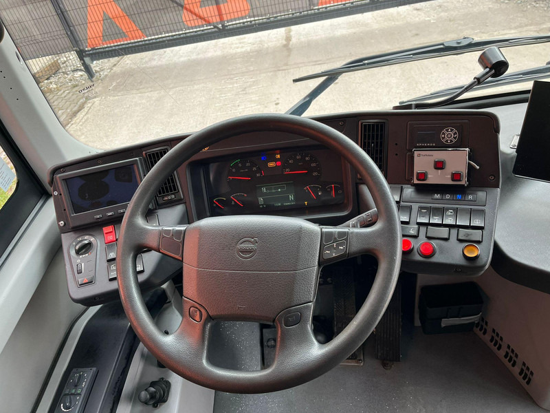 Suburban bus Volvo B8R 8900 LE 6x2*4 44 SEATS + 53 STANDING / AC / AUXILIARY HEATER: picture 10 Suburban bus Volvo B8R 8900 LE 6x2*4 44 SEATS + 53 STANDING / AC / AUXILIARY HEATER: picture 10