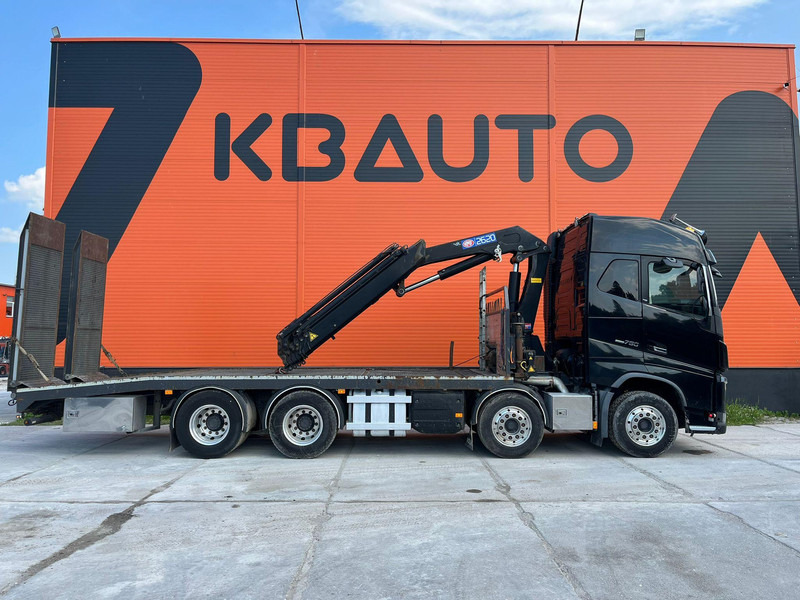 Volvo FH 16 750 8x4 HMF2620K-5 / WINCH / PLATFORM L=7100 mm - Autotransporter truck: picture 5 Volvo FH 16 750 8x4 HMF2620K-5 / WINCH / PLATFORM L=7100 mm - Autotransporter truck: picture 5
