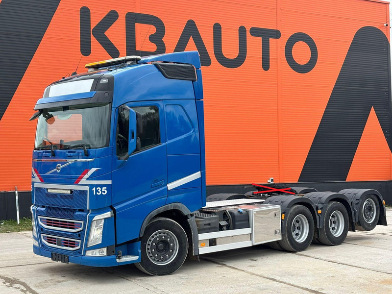 Volvo FH 500 8x4*4 FOR SALE AS CHASSIS / GCW 70 ton / PTO / CHASSIS L=6420 mm - Cab chassis truck: picture 1 Volvo FH 500 8x4*4 FOR SALE AS CHASSIS / GCW 70 ton / PTO / CHASSIS L=6420 mm - Cab chassis truck: picture 1