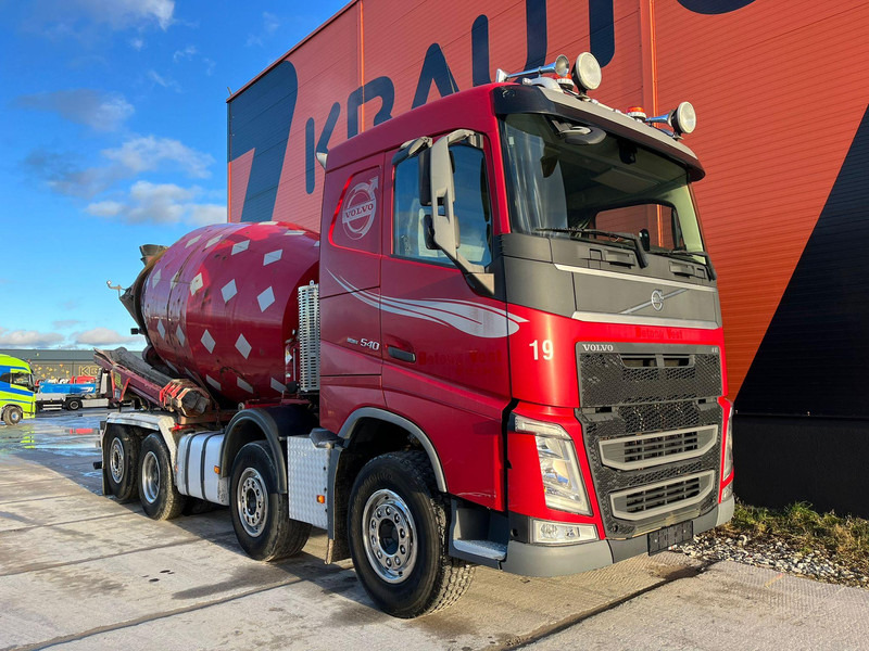 Volvo FH 540 8x2*6 RETARDER / 9 m3 / CHUTE 9 m - Concrete mixer truck: picture 3 Volvo FH 540 8x2*6 RETARDER / 9 m3 / CHUTE 9 m - Concrete mixer truck: picture 3