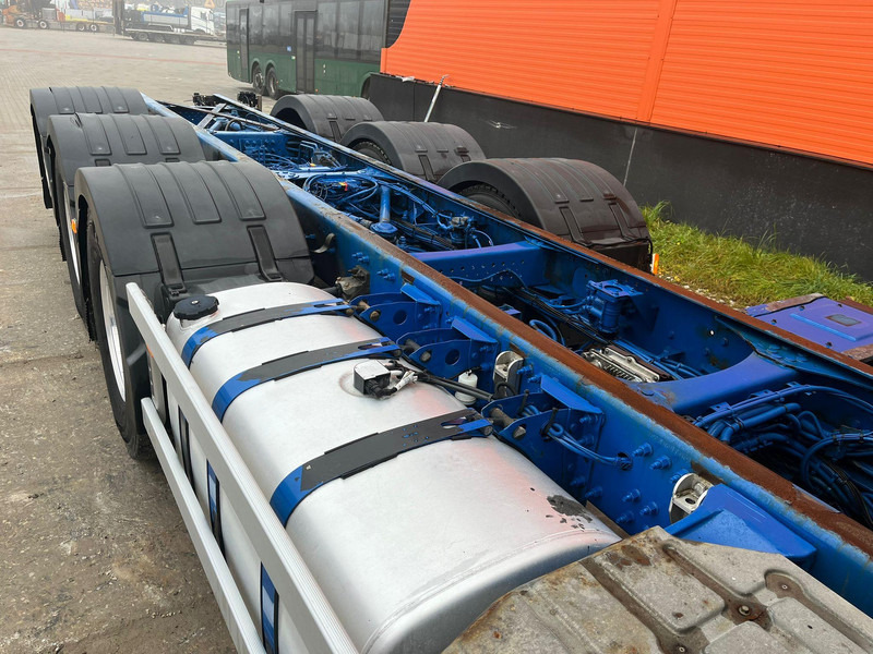 Cab chassis truck Volvo FH 540 8x4*4 CHASSIS L=7137 mm: picture 10 Cab chassis truck Volvo FH 540 8x4*4 CHASSIS L=7137 mm: picture 10