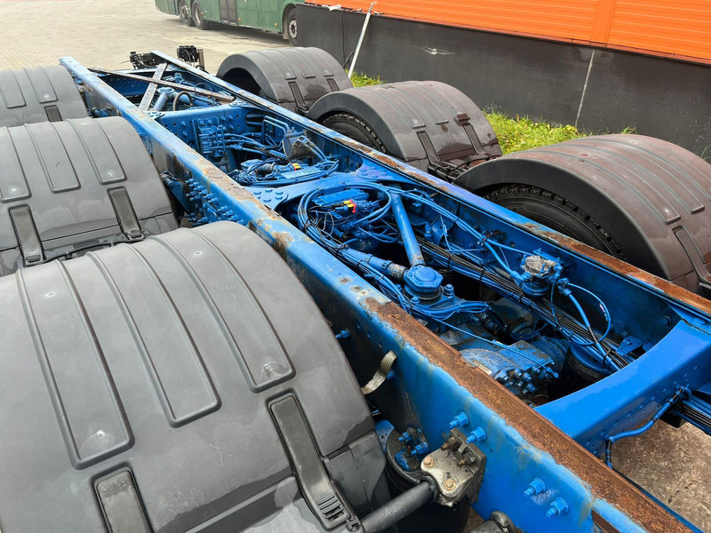 Cab chassis truck Volvo FH 540 8x4*4 CHASSIS L=7137 mm: picture 11 Cab chassis truck Volvo FH 540 8x4*4 CHASSIS L=7137 mm: picture 11