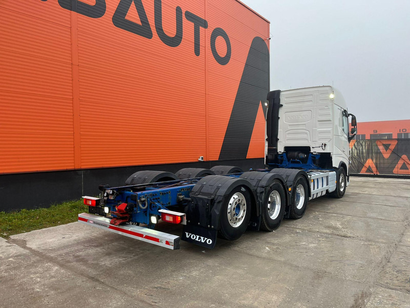 Cab chassis truck Volvo FH 540 8x4*4 CHASSIS L=7137 mm: picture 6 Cab chassis truck Volvo FH 540 8x4*4 CHASSIS L=7137 mm: picture 6