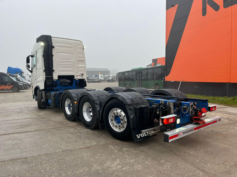 Cab chassis truck Volvo FH 540 8x4*4 CHASSIS L=7137 mm: picture 8 Cab chassis truck Volvo FH 540 8x4*4 CHASSIS L=7137 mm: picture 8