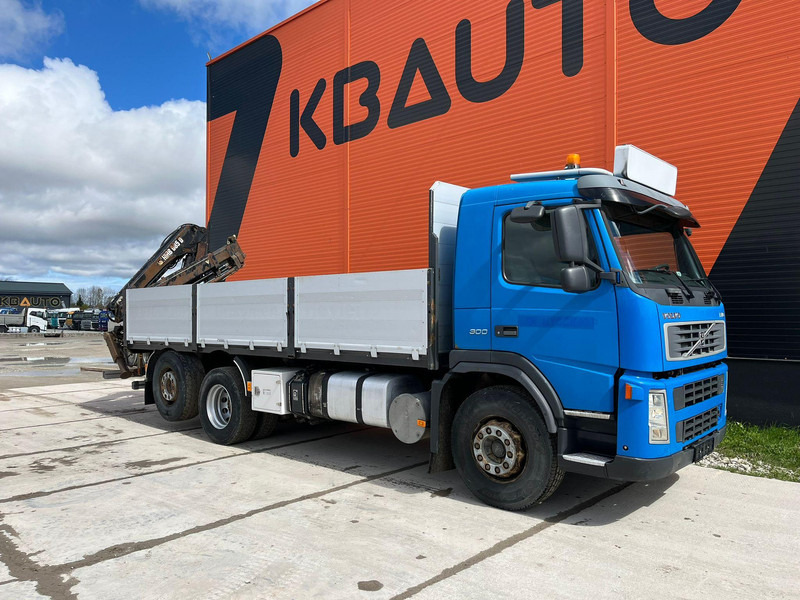 Volvo FM 9 300 6x2*4 HIAB 085D-3 / PLATFORM L=6320 mm - Dropside/ Flatbed truck, Crane truck: picture 4 Volvo FM 9 300 6x2*4 HIAB 085D-3 / PLATFORM L=6320 mm - Dropside/ Flatbed truck, Crane truck: picture 4
