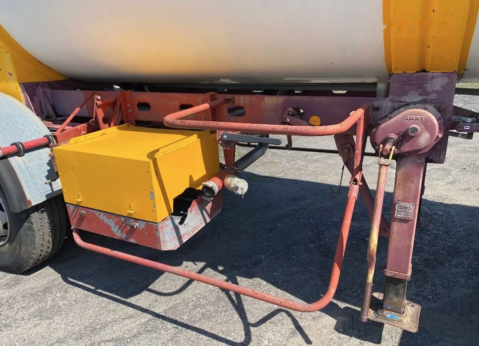 Tank semi-trailer for transportation of food Magyar SRM: picture 12