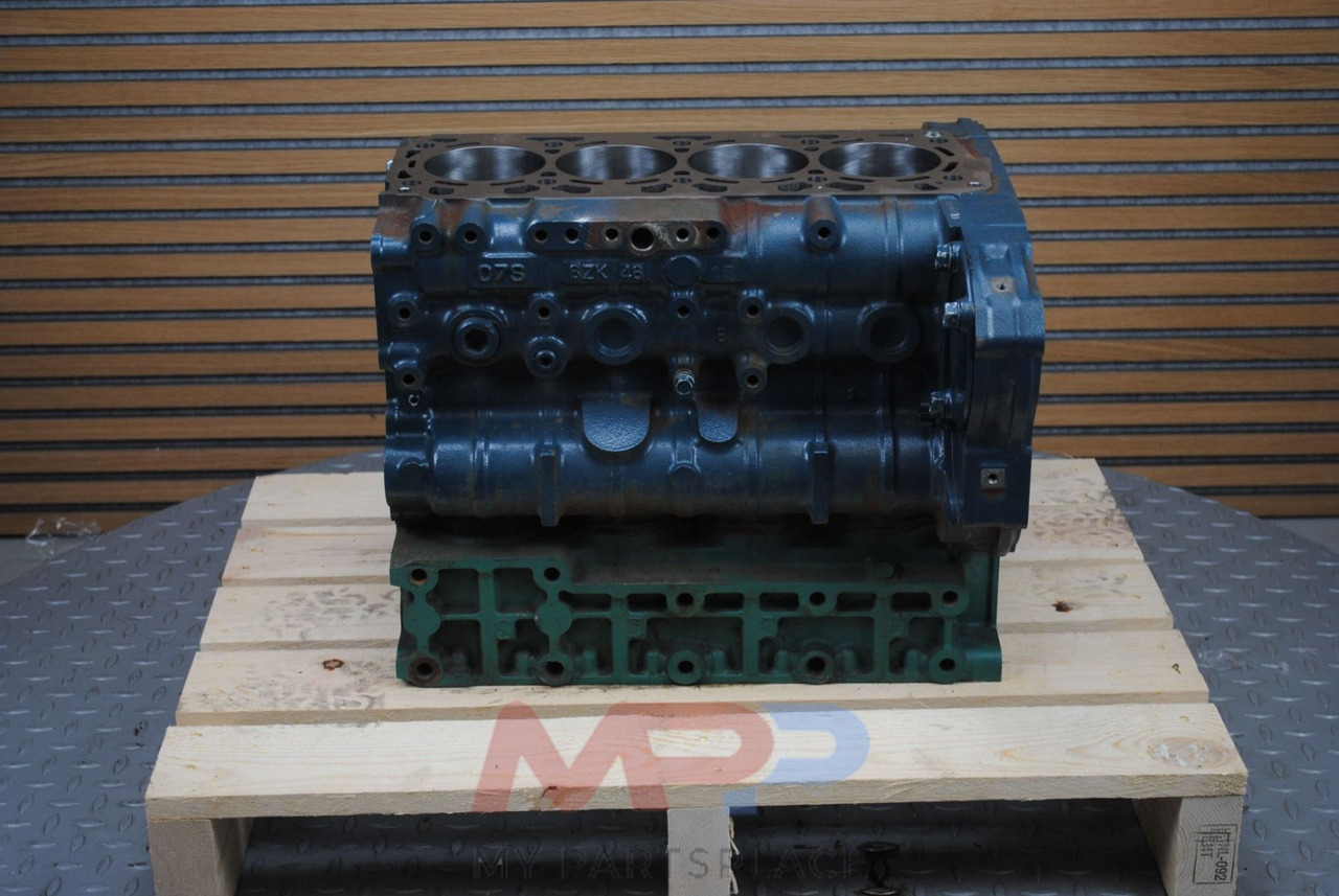Kubota Blok Kubota V3307 & V3307-T - Engine: picture 5 Kubota Blok Kubota V3307 & V3307-T - Engine: picture 5