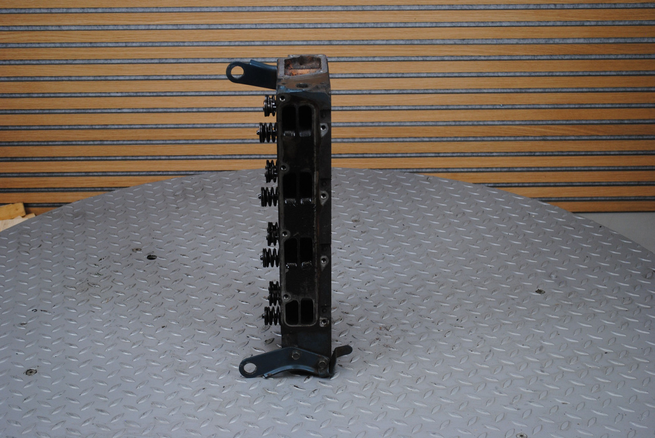 Kubota Cilinderkop Kubota V3300 - V3600 - V3800 - Cylinder head for Construction machinery: picture 2 Kubota Cilinderkop Kubota V3300 - V3600 - V3800 - Cylinder head for Construction machinery: picture 2