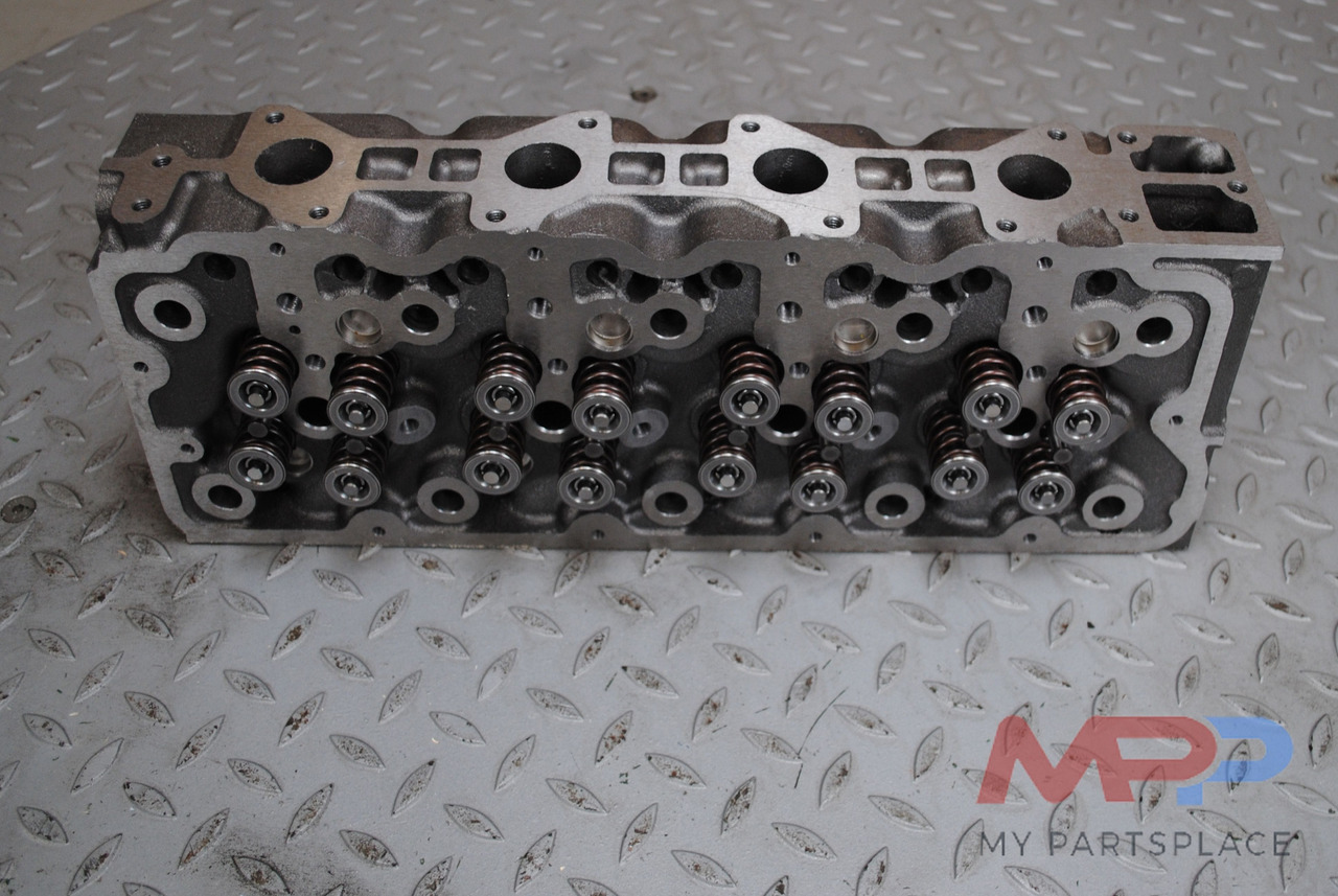 Kubota Cilinderkop Kubota V3307 - Cylinder head for Construction machinery: picture 3 Kubota Cilinderkop Kubota V3307 - Cylinder head for Construction machinery: picture 3