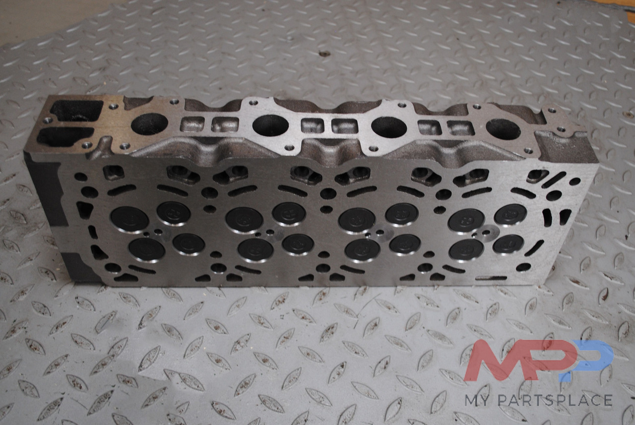 Kubota Cilinderkop Kubota V3307 - Cylinder head for Construction machinery: picture 5 Kubota Cilinderkop Kubota V3307 - Cylinder head for Construction machinery: picture 5