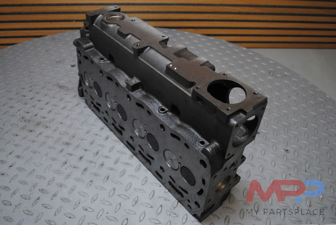 Perkins Cilinderkop Perkins 1104 - ZZ80268 - Cylinder head for Construction machinery: picture 1 Perkins Cilinderkop Perkins 1104 - ZZ80268 - Cylinder head for Construction machinery: picture 1