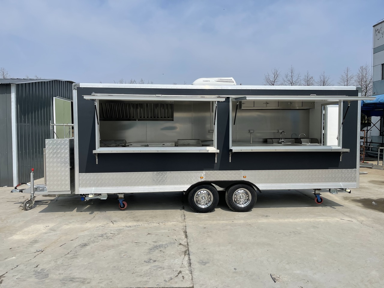 ERZODA Catering Trailer | Food Truck | Concession trailer | pizza trailer - Vending trailer: picture 2 ERZODA Catering Trailer | Food Truck | Concession trailer | pizza trailer - Vending trailer: picture 2