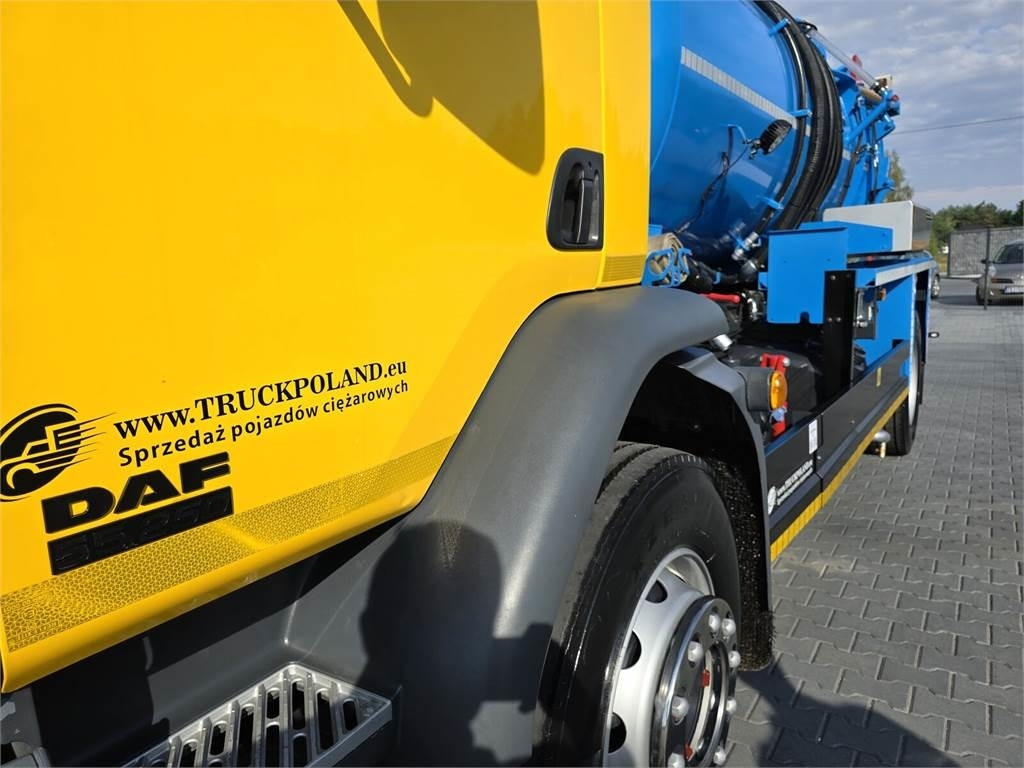DAF WHALE 2012 WUKO for the collection of liquid waste - Vacuum truck: picture 2 DAF WHALE 2012 WUKO for the collection of liquid waste - Vacuum truck: picture 2