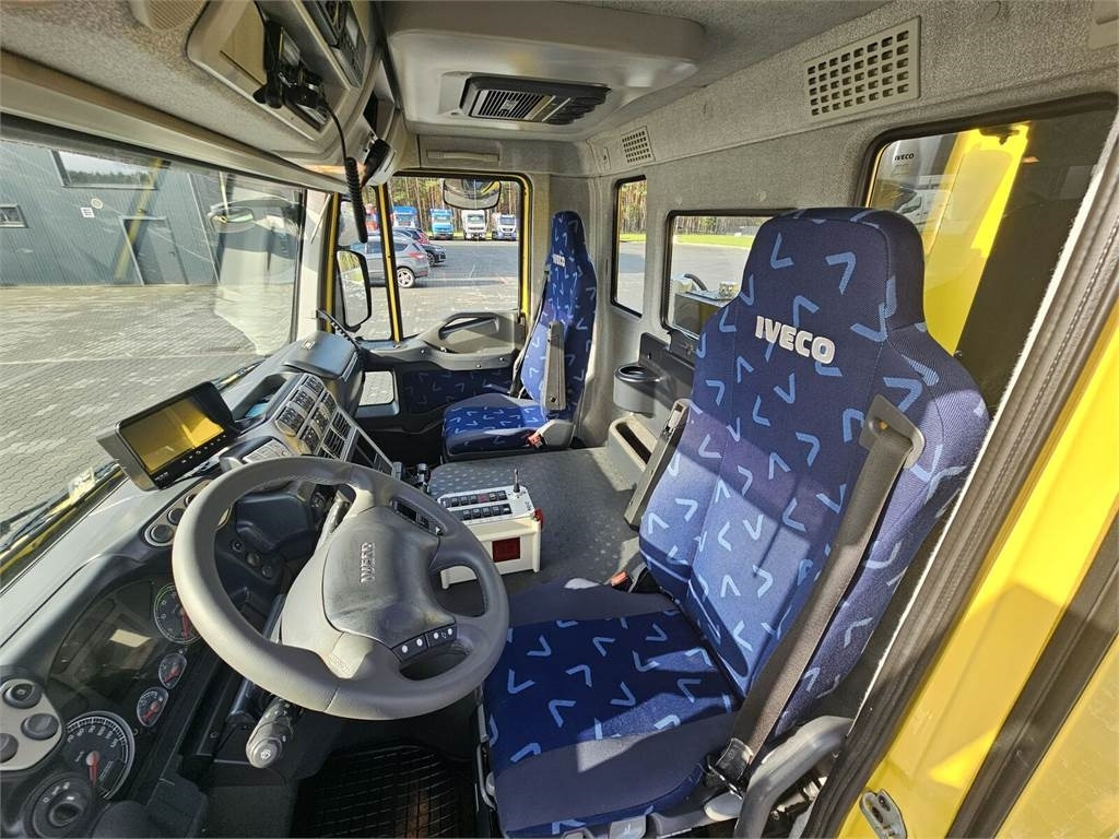 Municipal/ Special vehicle Iveco RAVO WUKO FOR CHANNEL CLEANING druck saug kanal: picture 28
