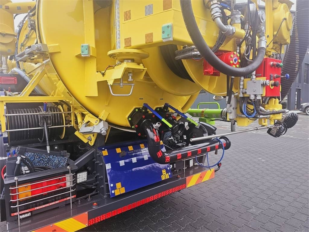Municipal/ Special vehicle Iveco RAVO WUKO FOR CHANNEL CLEANING druck saug kanal: picture 12