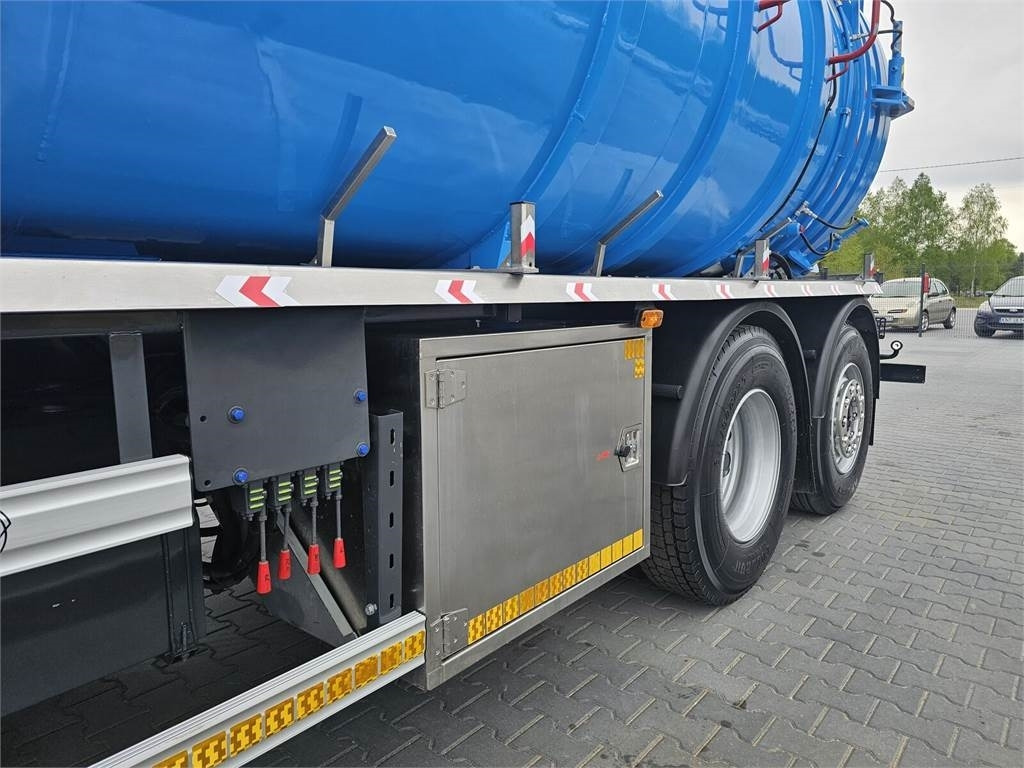 Municipal/ Special vehicle Scania Disab Centurion P210/8 Vacuum suction loader: picture 12