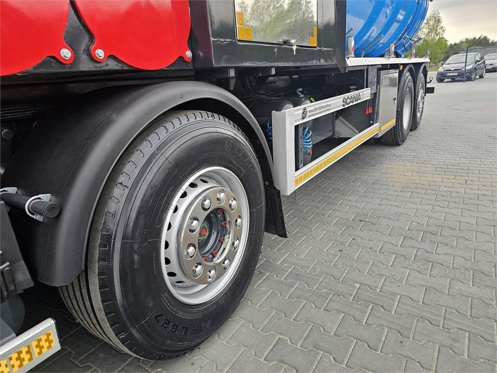 Municipal/ Special vehicle Scania Disab Centurion P210/8 Vacuum suction loader: picture 10