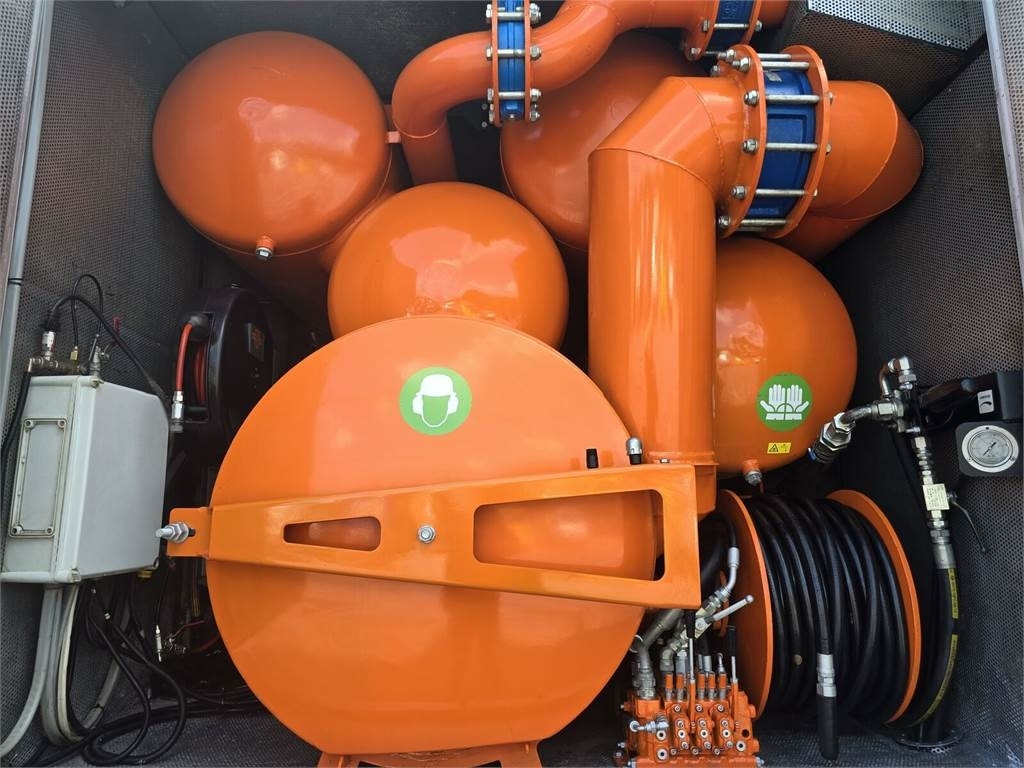 Vacuum truck Scania KAISER EUR-MARK PL 8 Vacuum suction-blowing loader: picture 12