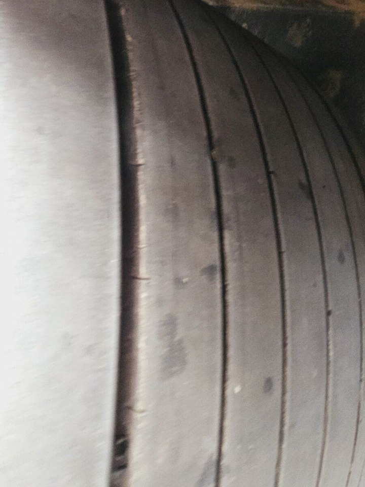 Tractor unit Volvo FH13 XXL EURO 5 2011 + KRONE MEGA RAISE: picture 40 Tractor unit Volvo FH13 XXL EURO 5 2011 + KRONE MEGA RAISE: picture 40