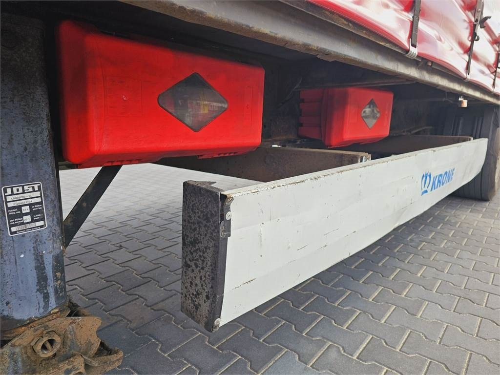 Tractor unit Volvo FH13 XXL EURO 5 2011 + KRONE MEGA RAISE: picture 30 Tractor unit Volvo FH13 XXL EURO 5 2011 + KRONE MEGA RAISE: picture 30