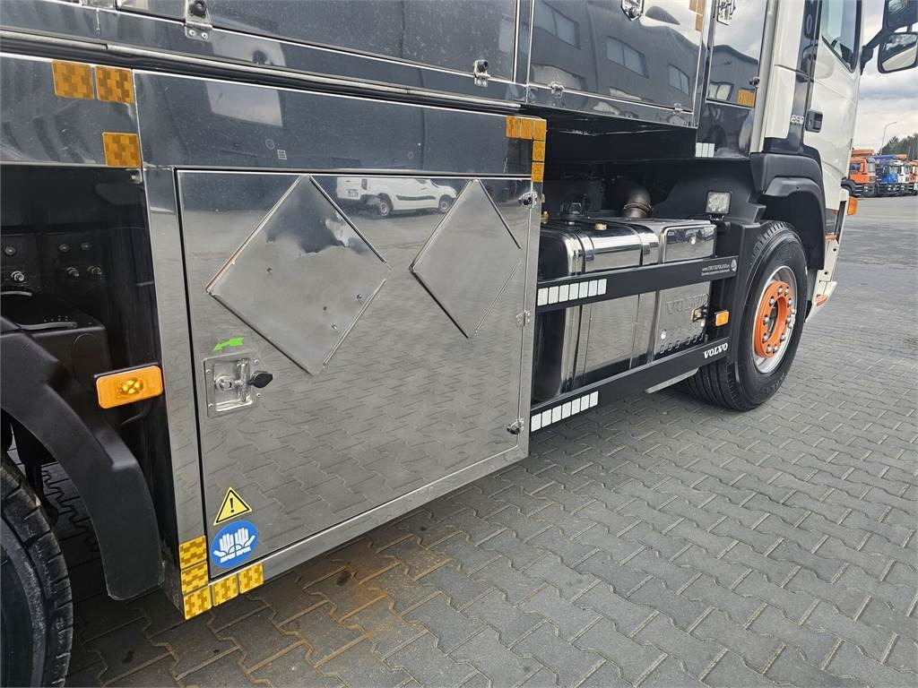 Vacuum truck Volvo WUKO ADR ROLBA FOR CLEANING CHANNELS COMBI: picture 19