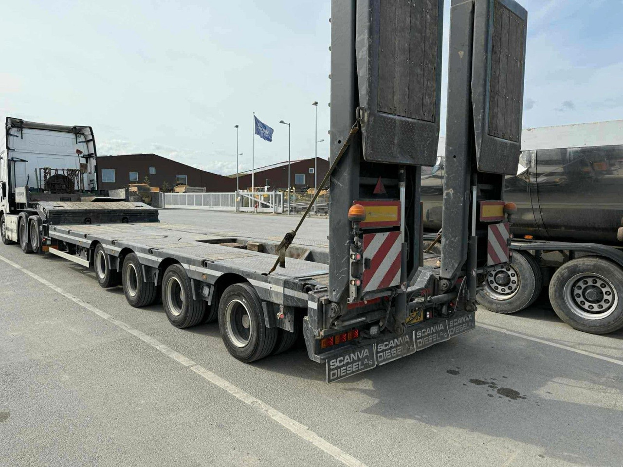 Faymonville 4 achs Multimax L-AUMV - Low loader semi-trailer: picture 1 Faymonville 4 achs Multimax L-AUMV - Low loader semi-trailer: picture 1