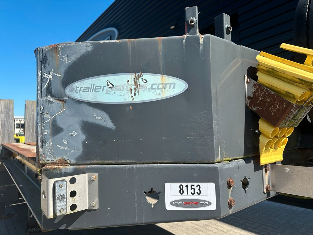 Faymonville Multimax 4 achs tieflader / ausziehbar Faymonville Multimax 4 achs tieflader / ausziehbar - Low loader semi-trailer: picture 3 Faymonville Multimax 4 achs tieflader / ausziehbar Faymonville Multimax 4 achs tieflader / ausziehbar - Low loader semi-trailer: picture 3