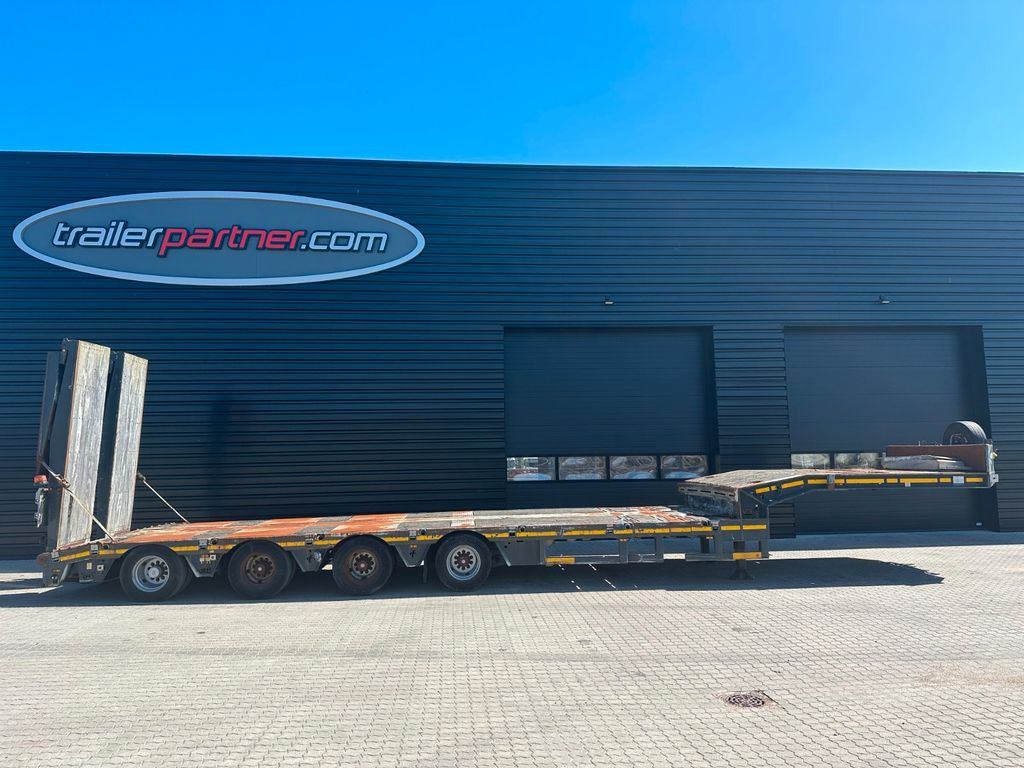 Faymonville Multimax 4 achs tieflader / ausziehbar Faymonville Multimax 4 achs tieflader / ausziehbar - Low loader semi-trailer: picture 1 Faymonville Multimax 4 achs tieflader / ausziehbar Faymonville Multimax 4 achs tieflader / ausziehbar - Low loader semi-trailer: picture 1