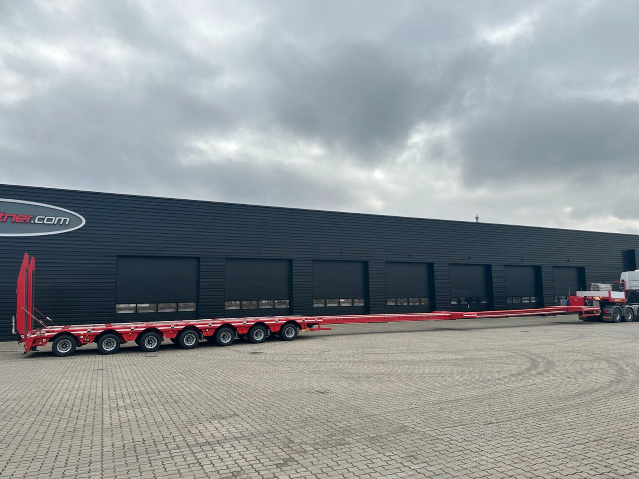 Faymonville Multimax 7 achs. tieflader / 2 x ausziehbar Faymonville Multimax 7 achs. tieflader / 2 x ausziehbar - Low loader semi-trailer: picture 1 Faymonville Multimax 7 achs. tieflader / 2 x ausziehbar Faymonville Multimax 7 achs. tieflader / 2 x ausziehbar - Low loader semi-trailer: picture 1