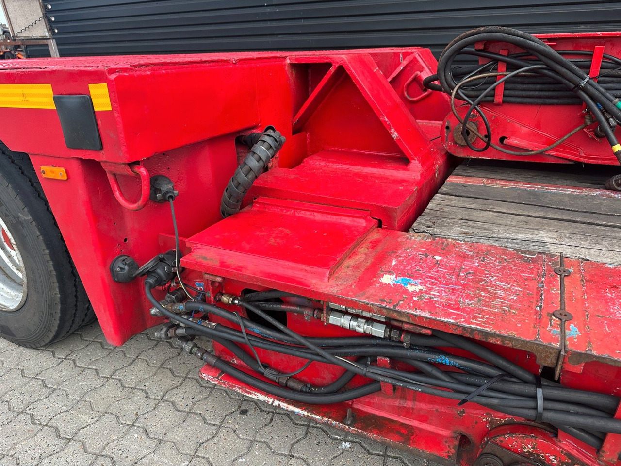 Nooteboom 3 achs tiefbett / Kesselbrücke - Low loader semi-trailer: picture 5 Nooteboom 3 achs tiefbett / Kesselbrücke - Low loader semi-trailer: picture 5