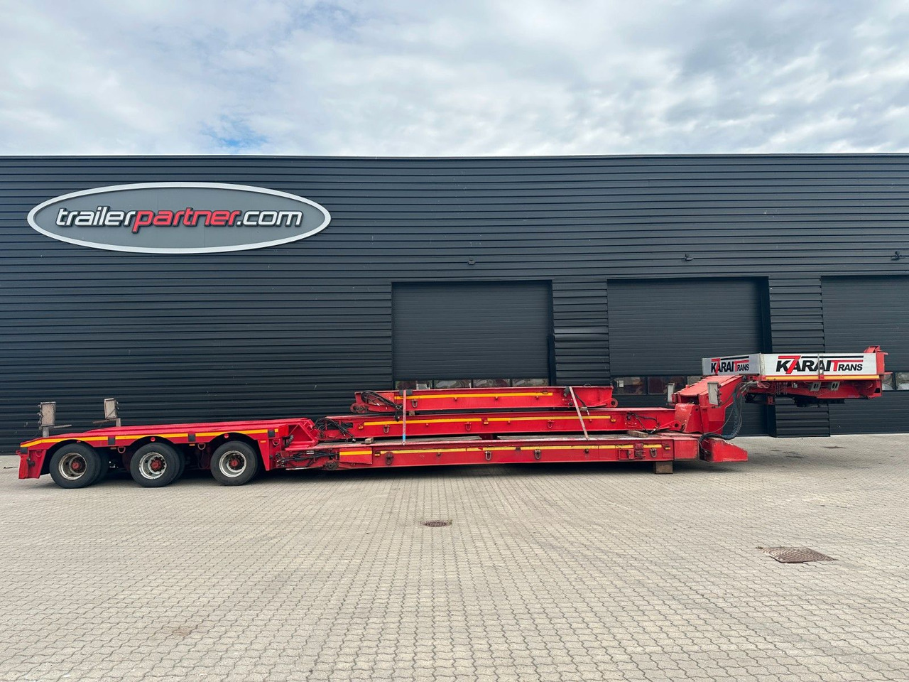 Nooteboom 3 achs tiefbett / Kesselbrücke - Low loader semi-trailer: picture 1 Nooteboom 3 achs tiefbett / Kesselbrücke - Low loader semi-trailer: picture 1