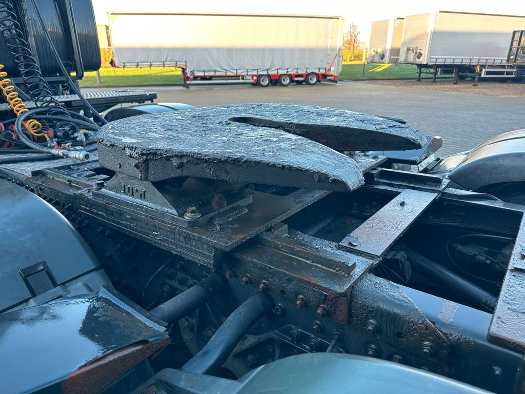 MAN TGX 41.540 8x4 MAN TGX 41.540 8x4 - Tractor unit: picture 5 MAN TGX 41.540 8x4 MAN TGX 41.540 8x4 - Tractor unit: picture 5