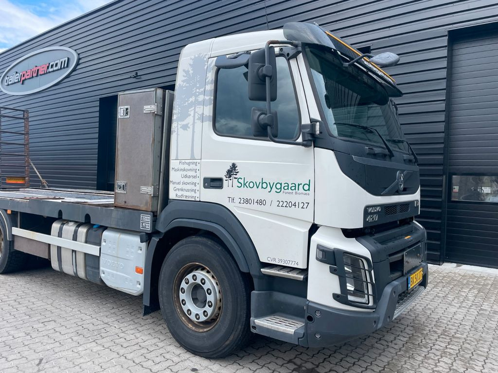 Volvo FMX 420 6x4 Volvo FMX 420 6x4 - Dropside/ Flatbed truck: picture 2 Volvo FMX 420 6x4 Volvo FMX 420 6x4 - Dropside/ Flatbed truck: picture 2